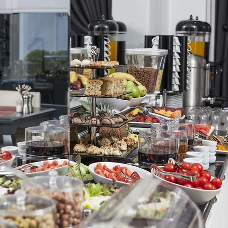 Szálloda Dencity & 4*